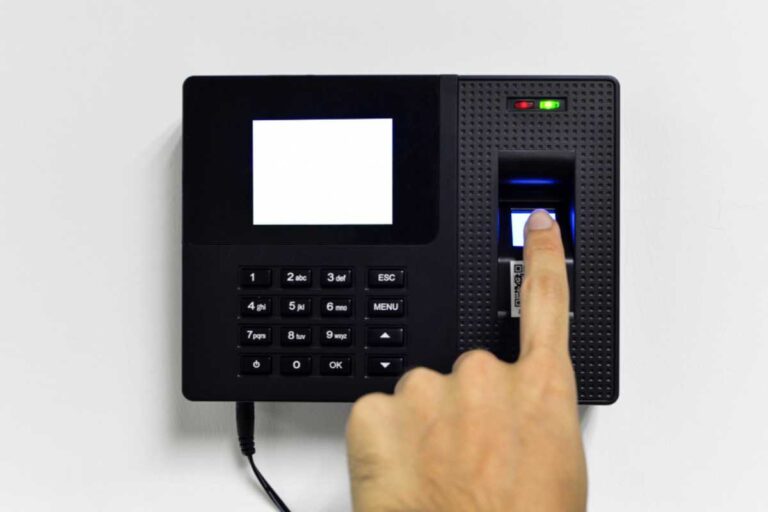 Ponto eletrônico digital moderniza o controle de jornada e garante conformidade trabalhista